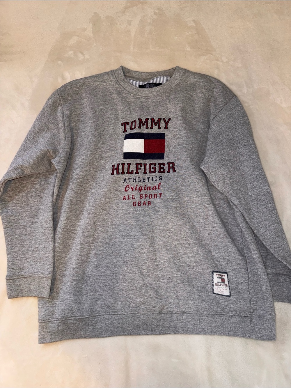 Tommy Hilfiger Gray Crewneck Size Medium